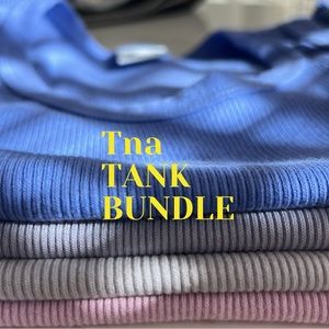 Tna Aritzia Tanks lot of 4 SZ XS